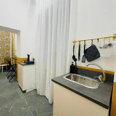 בית הארחה Casa Corallo נאפולי